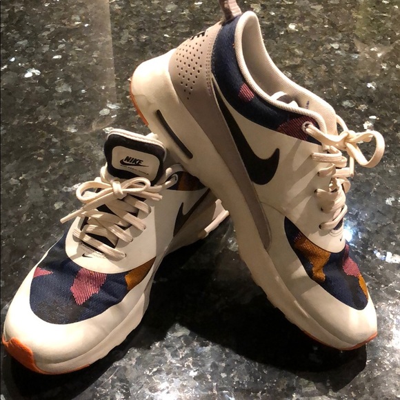 Nike Air Max Thea. Size 8.5 - Picture 6 of 6